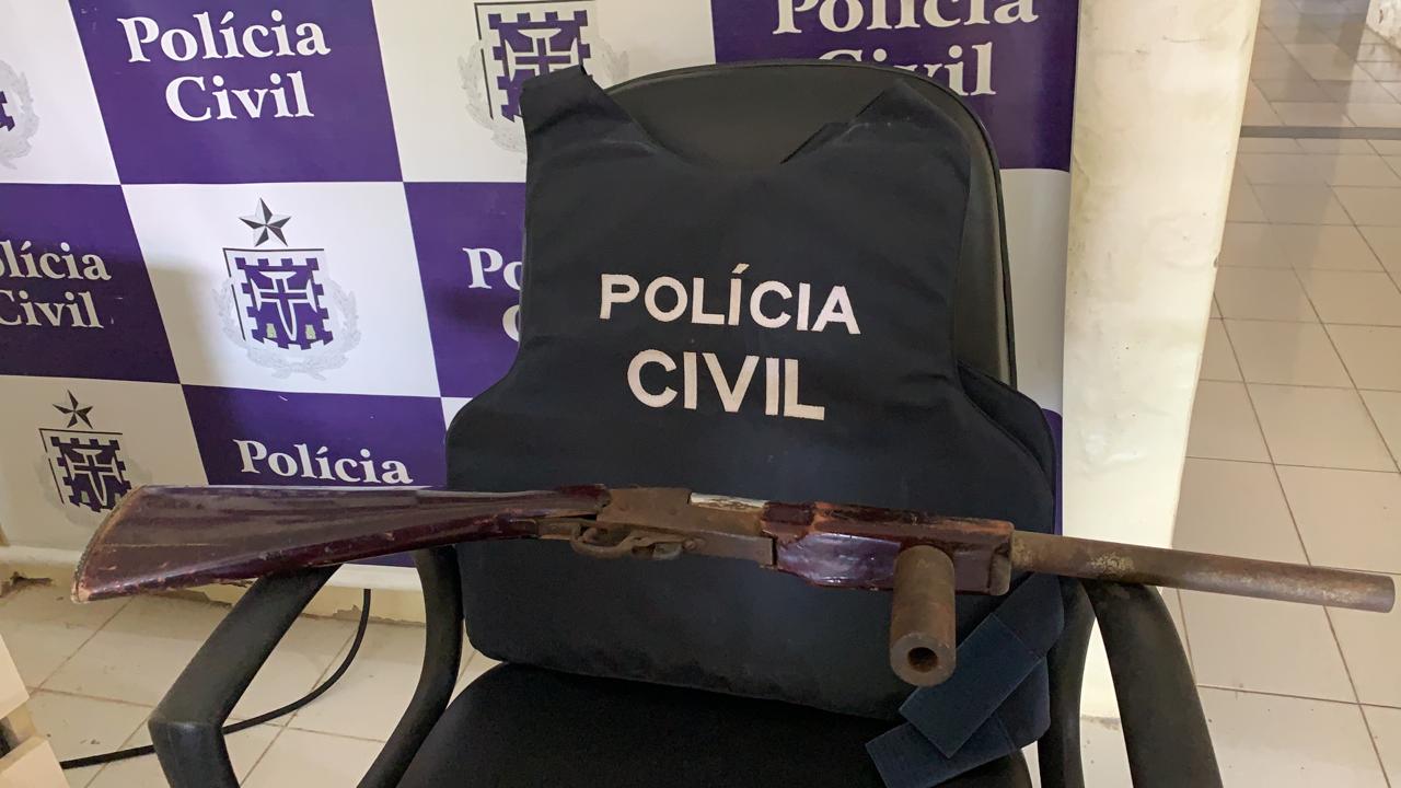 Ação conjunta captura homicida e recupera espingarda calibre 12 em Antas-BA