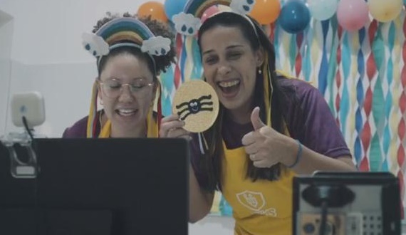 Efokids – Escola de formação infantil bilíngue dinamizando as aulas online; veja vídeo!