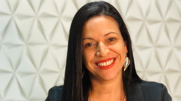 Evinha Oliveira reivindica proteção contra suicídio na Ponte do PCTRAN e cobra detalhes de gastos na Saúde: R$ 127 milhões