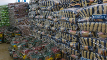 Glória (BA): Prefeito David Cavalcanti define logística para entrega de mais de 2.400 Kits de Alimentação Escolar