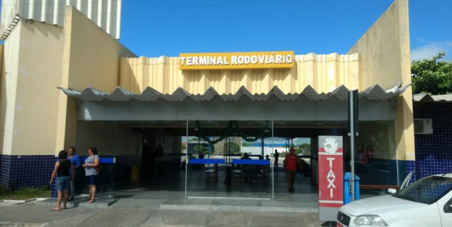 Passageiro reclama da falta de estrutura no Terminal Rodoviário de Paulo Afonso