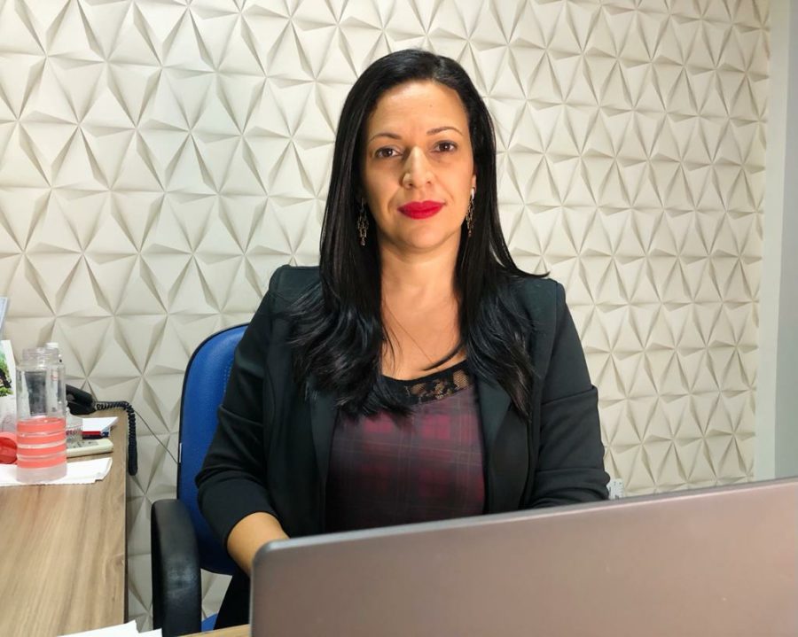 “Cadê os novos leitos de UTI prometidos?”, questiona Evinha Oliveira