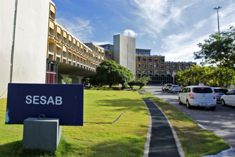 Sesab recomenda não viajar para 32 cidades baianas nas quais foram detectadas variantes de “Manaus” e do “Reino Unido” da Covid-19