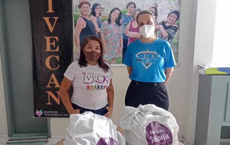 Campanha Paulo Afonso Solidária realiza doação de kits de alimentos ao Instituto Vencendo o Câncer