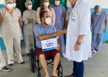 Luiz de Deus comemora alta do filho Tony, “alegria indescritível”, e agradece a equipe da UTI do HMPA