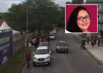 Cortejo homenageia professora Joselma que morreu vítima da Covid-19 em Paulo Afonso; colegas enviam mensagens