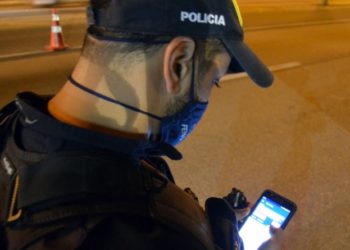 Motorista é flagrado na BR 110 em Paulo Afonso com CNH falsa comprada por R$ 2 mil