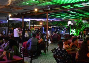 Novo decreto permite apresentação musical em bares e restaurantes de Paulo Afonso e mantém toque de recolher à meia noite