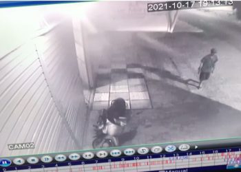 Câmera flagra furto de moto ao lado da Rodoviária de Paulo Afonso; veja vídeo