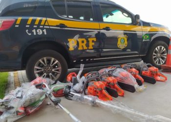 Equipamentos agrícolas falsificados com estampa de marca famosa são apreendidos em Paulo Afonso