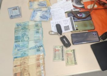 Três jovens são presas suspeitas de tentar ‘comprar’ comprovante de vacinação no interior da BA