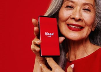 Dona Maria revela como conseguiu aumentar suas vendas em alimentação e bebida