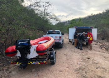 Paulo Afonso – Bombeiros resgatam corpo de homem no Rio São Francisco