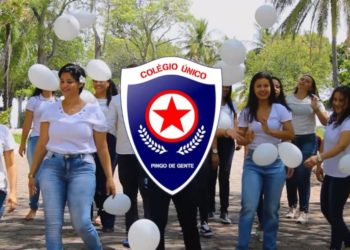 Colégio Único Pingo de Gente reúne equipe e alunos e grava clipe de Natal e Ano Novo (ASSISTA)