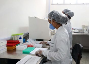 Variante Ômicron representa mais de 76% dos casos de coronavírus na Bahia