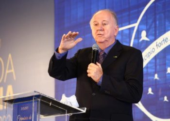 Piso dos Professores: Prefeitos devem ignorar reajuste de 33,24% anunciado por Bolsonaro, diz CNM