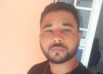 Jovem sofre traumatismo craniano após bater moto que conduzia em cavalo na Barragem Leste