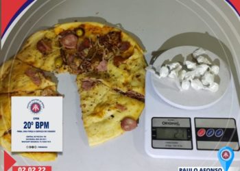 Polícia intercepta pizza e cocaína arremessadas para dentro do presídio de Paulo Afonso