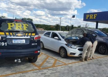 Onix roubado e Hilux adulterada são recuperados pela PRF no município de Paulo Afonso (BA)