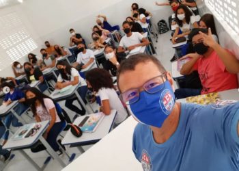 Ano letivo da rede estadual de ensino começa com aulas 100% presenciais na Bahia; confira orientações