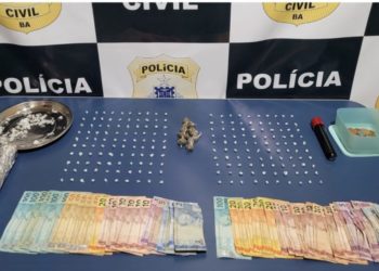 Polícia prende casal com 200 pedras de crack, maconha e dinheiro em bairro de Paulo Afonso