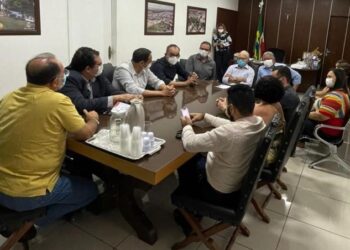 Reunião reforça parceria para formação prática dos estudantes de Medicina da Univasf em Paulo Afonso