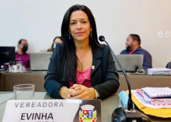 Evinha diz que prefeitura deve ter mais atenção ao dinheiro gasto no São João: “a cidade é motivo de chacota”