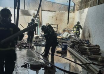 Bombeiros de Paulo Afonso e Petrolândia apagam incêndio em almoxarifado da Chesf na usina de Itaparica