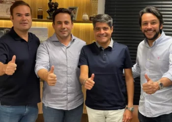 Prefeitos de Glória e Pedro Alexandre fecham com ACM Neto