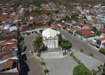 Festa de aniversário de cidade baiana é cancelada após alta em casos da covid-19