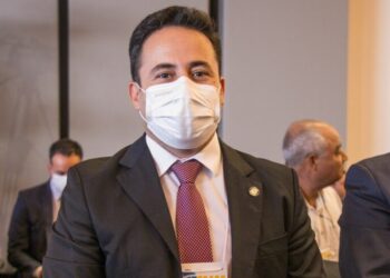 Prefeito de Glória-BA, David Cavalcanti participa de importantes reuniões em Brasília