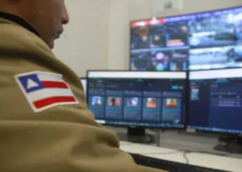 Câmera de reconhecimento facial flagra homem com mandado de prisão em aberto por estupro em Paulo Afonso