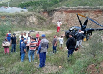 Helicóptero com deputado baiano cai no interior da Bahia