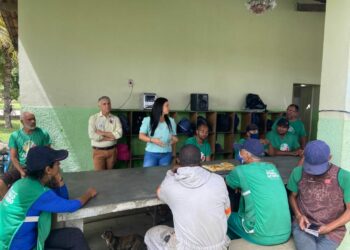 “É preciso garantir espaço e boas condições de trabalho para catadores”, diz Evinha após visita a ARPA