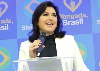 Simone Tebet anuncia apoio a Lula: “Pelo meu amor ao Brasil, à democracia e à Constituição”