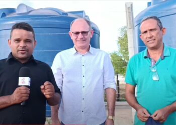 Gilmário Marinho e Prefeitura entregam sistema de abastecimento de água dos povoados Duas Barras e Salinas