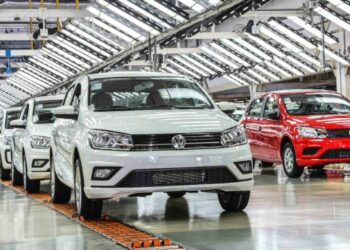 Volkswagen Gol dá adeus após 42 anos e novo Polo Track, por R$ 79.990, será o carro mais barato da marca