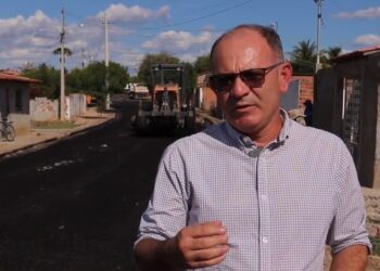 Prefeitura atende requerimento do vereador Gilmário Marinho e diversas ruas do BTN estão sendo pavimentadas