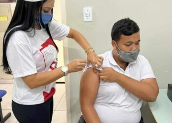 Dia D da vacina contra a Covid aplica 1.232 doses  em Paulo Afonso