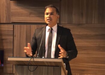 Marconi crítica redução de R$ 4 milhões no orçamento da prefeitura para o BTN