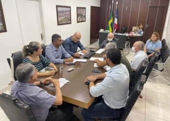 Prefeito Luiz de Deus reúne secretários de algumas pastas para planejamento de ações