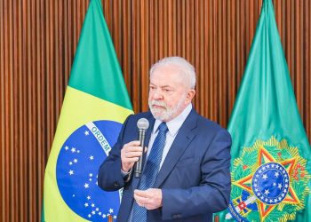 “Vamos tirá-los de lá”, diz Lula sobre garimpeiros em Roraima
