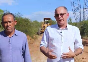Na Malhada Grande, Gilmário Marinho acompanha obras de melhorias das estradas de acesso à Psicultura