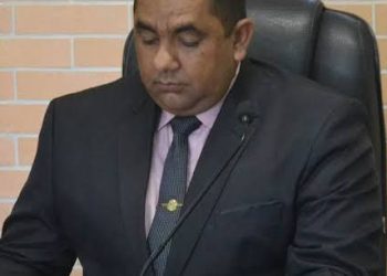 Prefeito de Canindé de São Francisco é afastado do cargo temporariamente