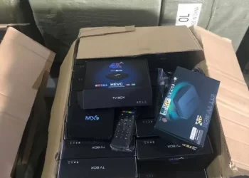 Anatel aprova plano para bloquear sinal de TV Box clandestina