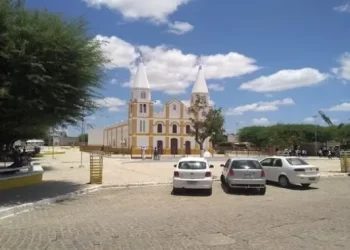 Empresário é acionado por causar danos a estudantes de curso profissionalizante em Uauá