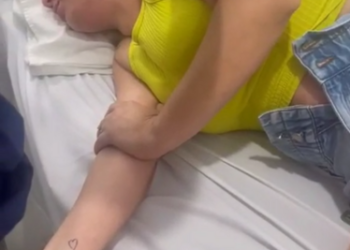 ‘Quase perdi a vida’: mais de 400 profissionais da educação passam mal após almoço na Bahia