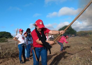 200 mulheres ‘Sem Terra’ ocupam fazenda em Jeremoabo-BA; MST diz que propriedade está abandonada há anos