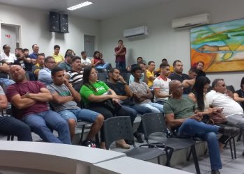 Músicos e empresários se reúnem para discutir decisão que traz enormes prejuízos ao setor do entretenimento