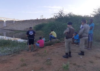 15º GBM resgata corpo de homem de 25 anos em açude do Jorrinho, em Canudos-BA